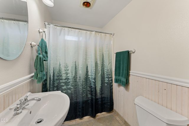 8939 Monument Drive, Grants Pass, OR 97526