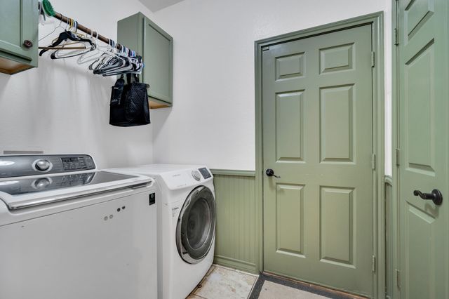 517 Crawford Drive, Burleson, TX 76028