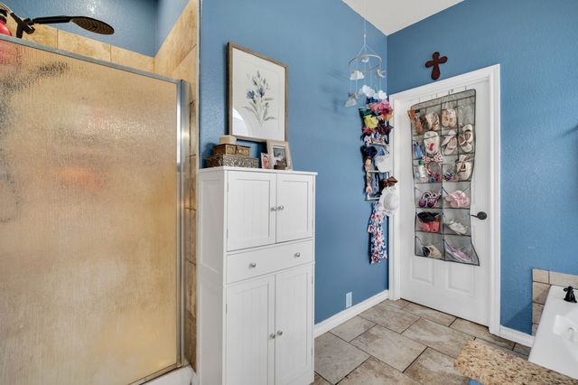 517 Crawford Drive, Burleson, TX 76028