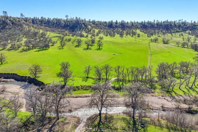 11875 Oak Run Road, Oak Run, CA 96069