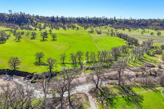 11875 Oak Run Road, Oak Run, CA 96069