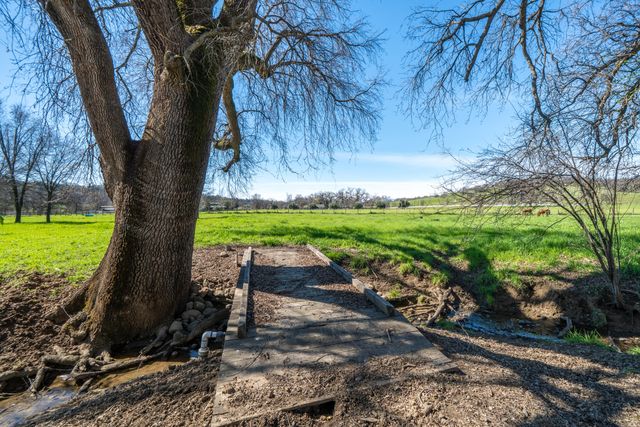 11875 Oak Run Road, Oak Run, CA 96069