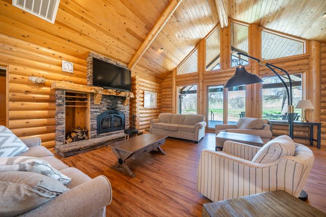 11875 Oak Run Road, Oak Run, CA 96069