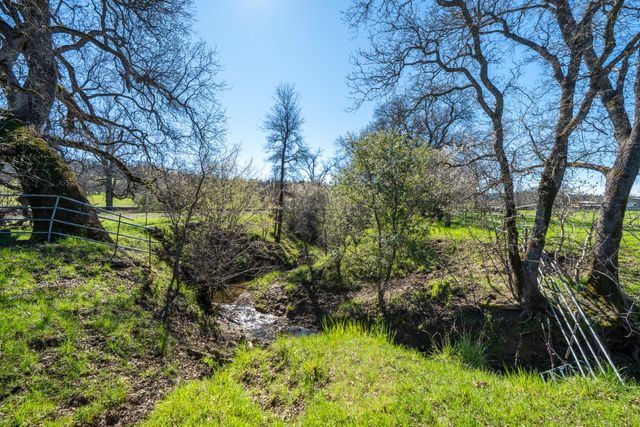 11875 Oak Run Road, Oak Run, CA 96069