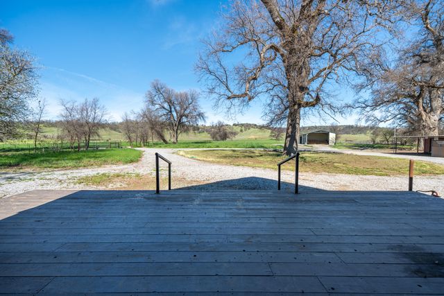 11875 Oak Run Road, Oak Run, CA 96069