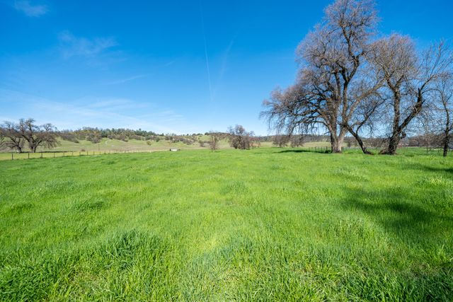 11875 Oak Run Road, Oak Run, CA 96069