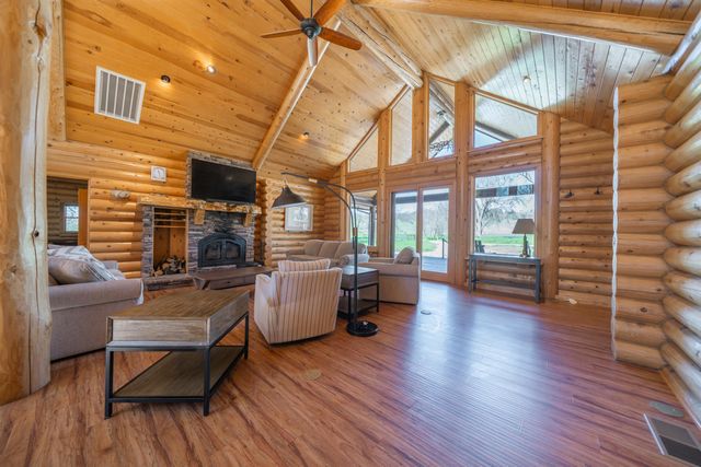 11875 Oak Run Road, Oak Run, CA 96069