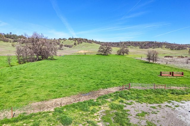 11875 Oak Run Road, Oak Run, CA 96069