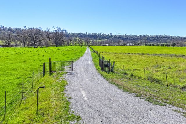 11875 Oak Run Road, Oak Run, CA 96069