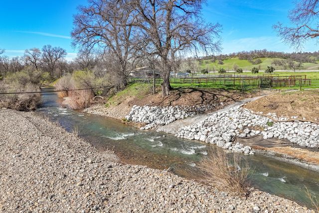 11875 Oak Run Road, Oak Run, CA 96069