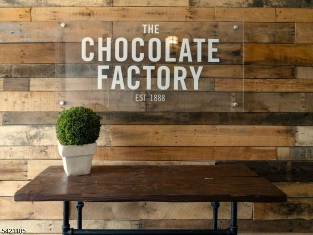 54 Mcwhorter St Unit 105 105, Newark City, NJ 07105