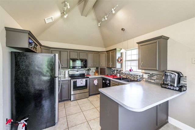 3833 Lakeside Drive, Shreveport, LA 71119