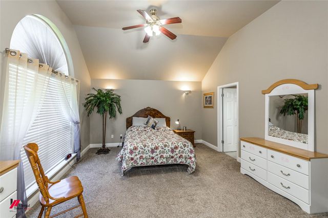 3833 Lakeside Drive, Shreveport, LA 71119