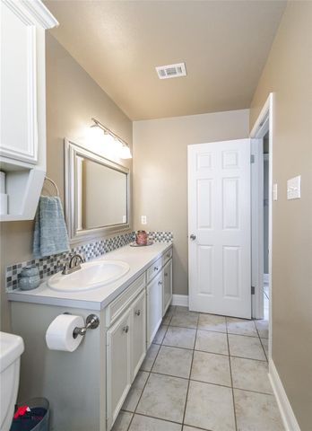 3833 Lakeside Drive, Shreveport, LA 71119