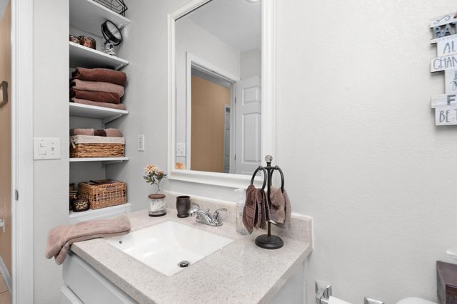 1984 Pine Ranch Drive, Navarre, FL 32566