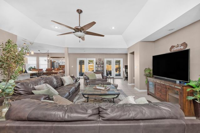 1984 Pine Ranch Drive, Navarre, FL 32566