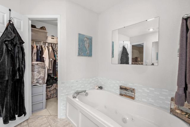 1984 Pine Ranch Drive, Navarre, FL 32566