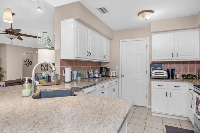 1984 Pine Ranch Drive, Navarre, FL 32566