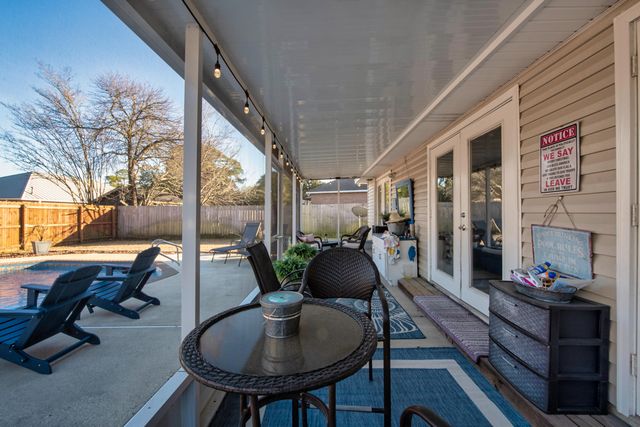 1984 Pine Ranch Drive, Navarre, FL 32566