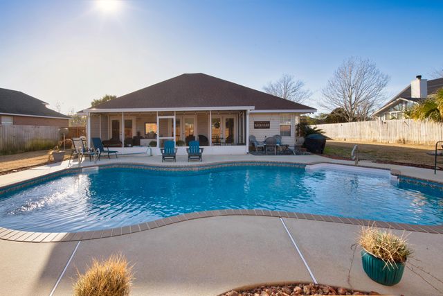 1984 Pine Ranch Drive, Navarre, FL 32566