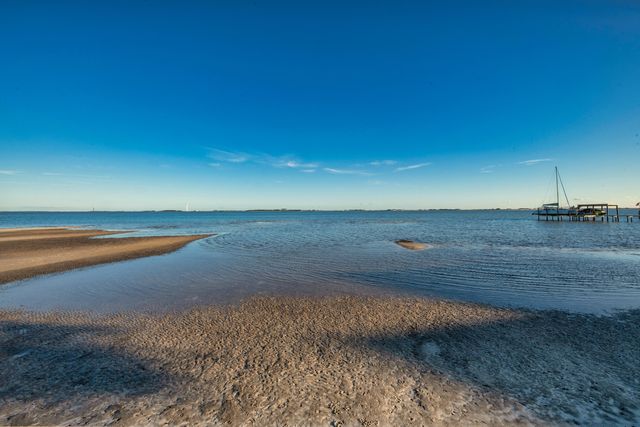 1984 Pine Ranch Drive, Navarre, FL 32566