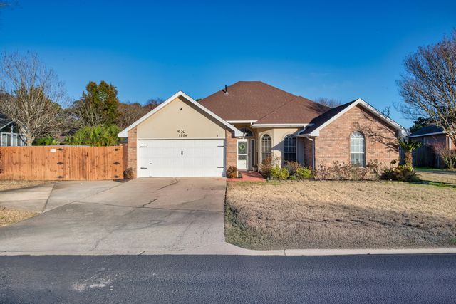 1984 Pine Ranch Drive, Navarre, FL 32566