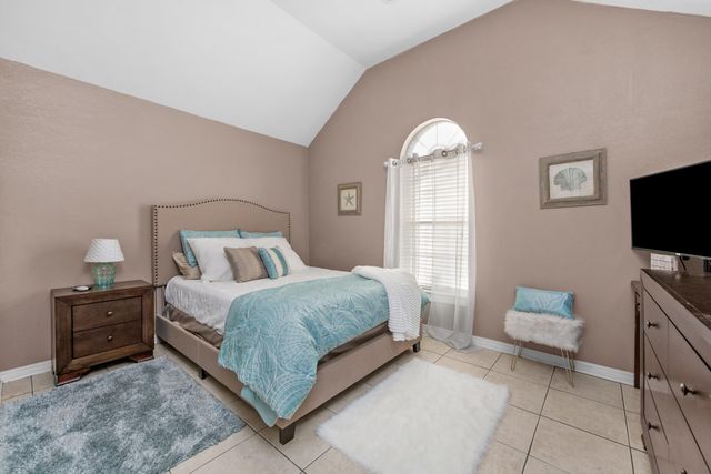 1984 Pine Ranch Drive, Navarre, FL 32566