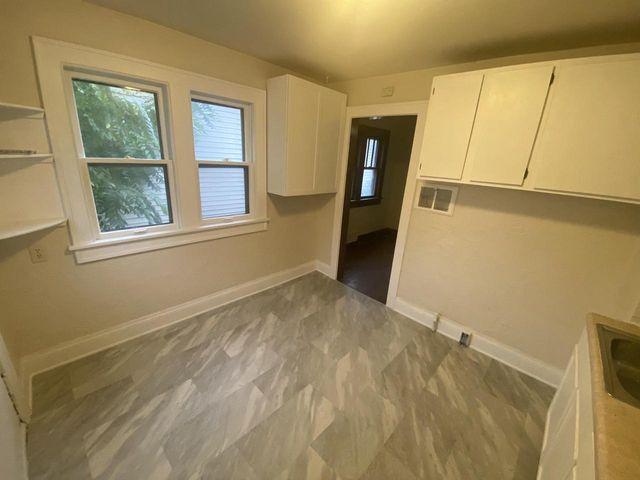 5724 N 41st STREET, Milwaukee, WI 53209