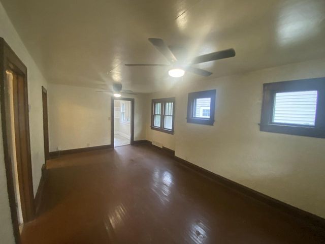 5724 N 41st STREET, Milwaukee, WI 53209