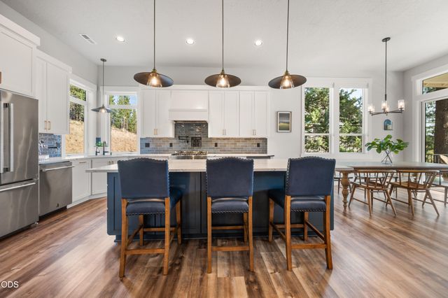 2169 NW Skyline Ranch Road, Bend, OR 97703