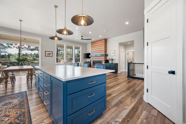 2169 NW Skyline Ranch Road, Bend, OR 97703