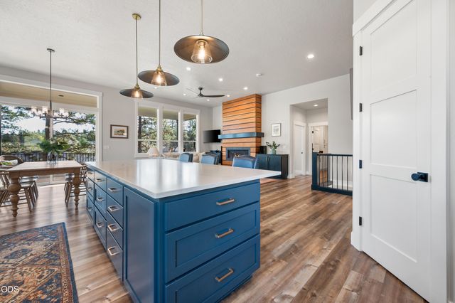 2169 NW Skyline Ranch Road, Bend, OR 97703