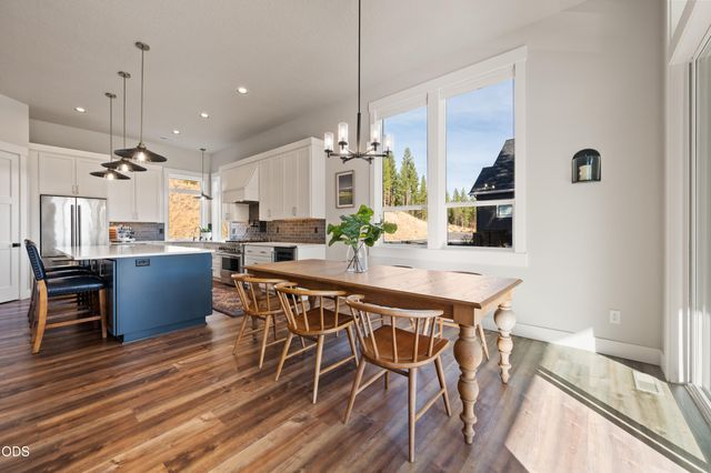 2169 NW Skyline Ranch Road, Bend, OR 97703