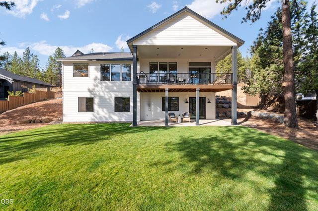 2169 NW Skyline Ranch Road, Bend, OR 97703