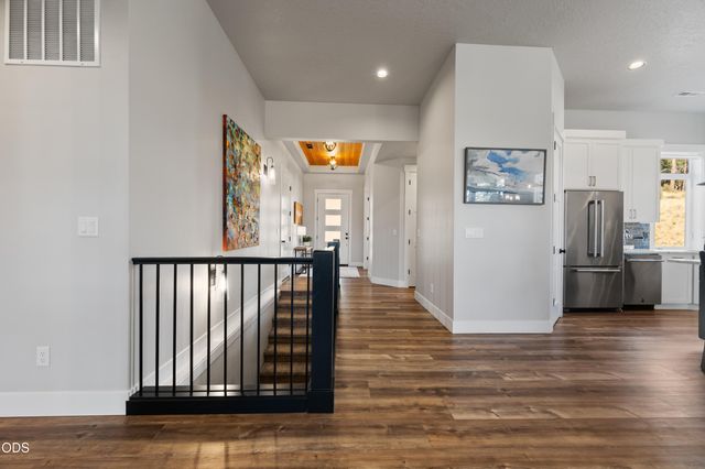2169 NW Skyline Ranch Road, Bend, OR 97703