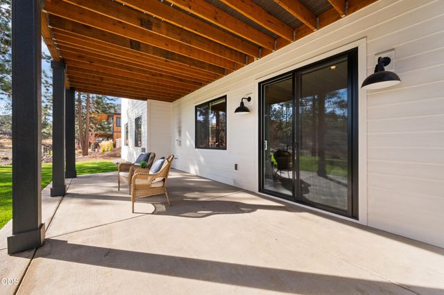 2169 NW Skyline Ranch Road, Bend, OR 97703