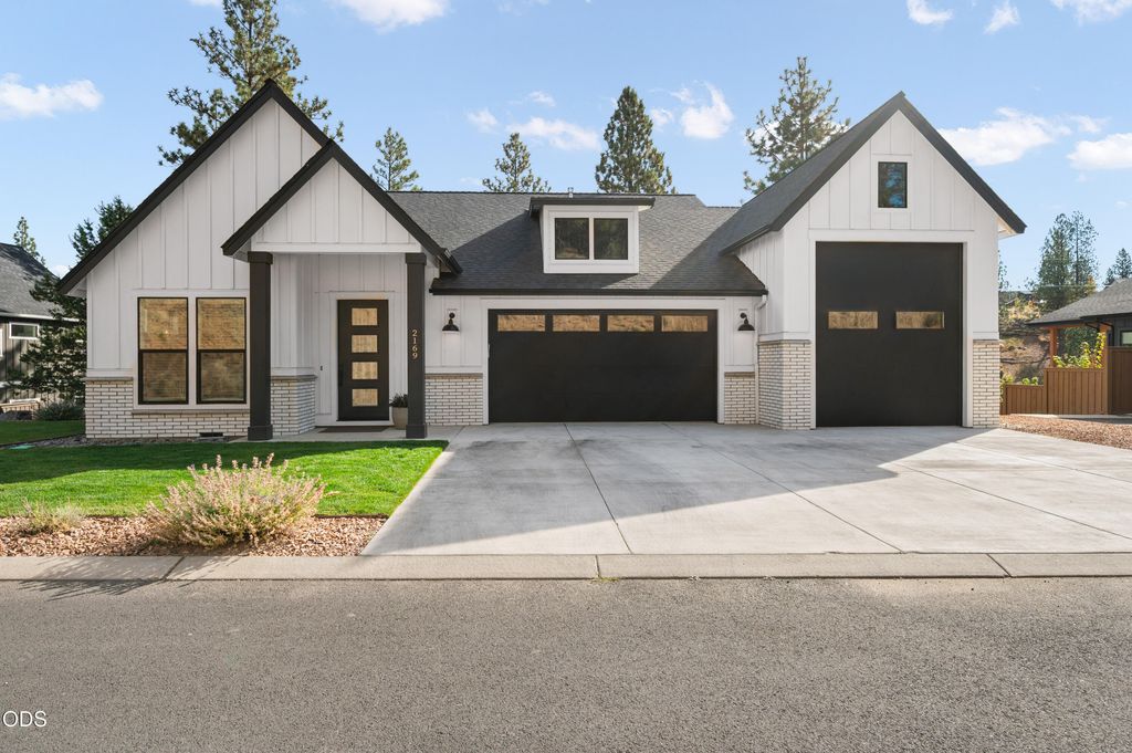 2169 NW Skyline Ranch Road, Bend, OR 97703