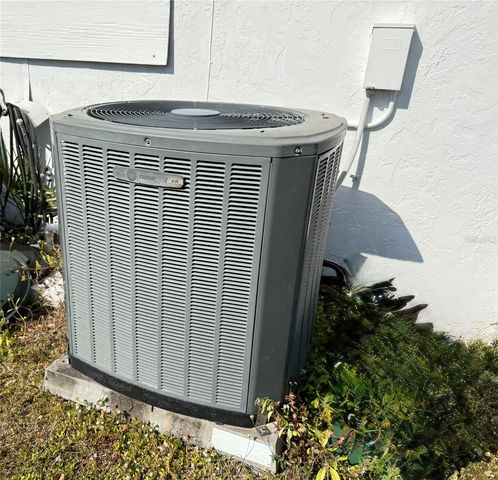 1073 ARDEN TERRACE NW, Port Charlotte, FL 33948