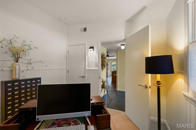 760 Pebbleshire Lane, St Louis, MO 63122