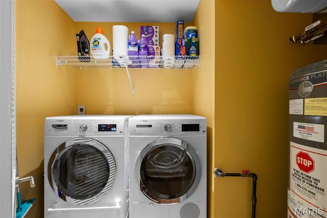 760 Pebbleshire Lane, St Louis, MO 63122