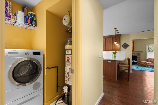 760 Pebbleshire Lane, St Louis, MO 63122