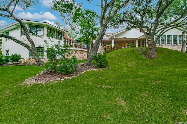 29341 No Le Hace, Fair Oaks Ranch, TX 78015