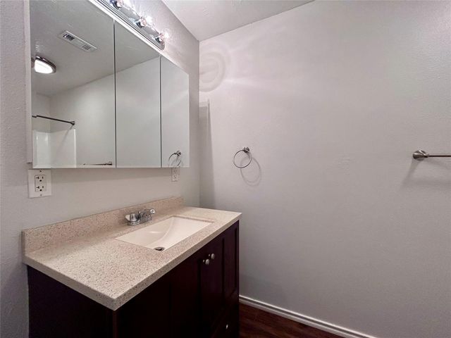 8800 Clearbrook TRL A, Austin, TX 78729