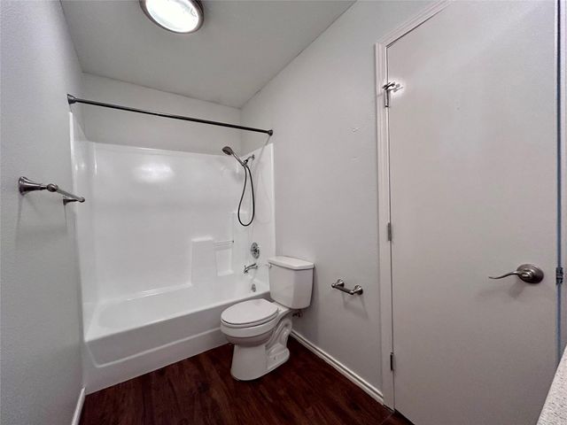 8800 Clearbrook TRL A, Austin, TX 78729