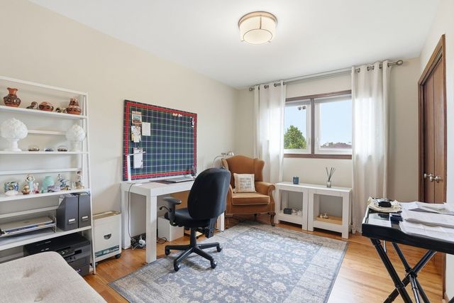 1308 E Thayer Street, Mount Prospect, IL 60056
