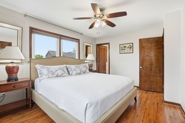 1308 E Thayer Street, Mount Prospect, IL 60056