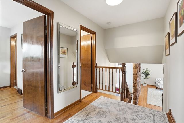 1308 E Thayer Street, Mount Prospect, IL 60056