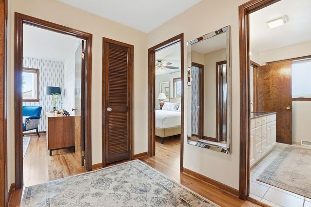 1308 E Thayer Street, Mount Prospect, IL 60056