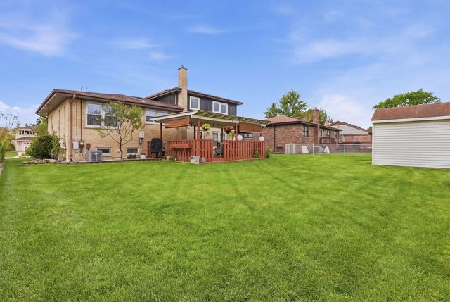 1308 E Thayer Street, Mount Prospect, IL 60056