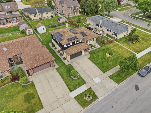 1308 E Thayer Street, Mount Prospect, IL 60056